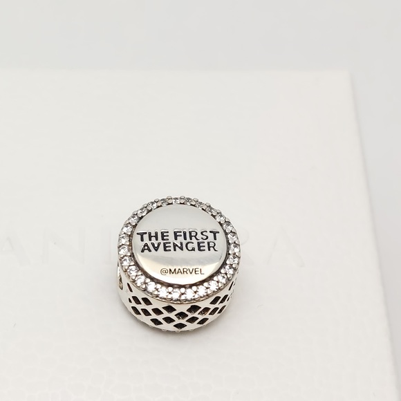 Pandora Marvel Captain America Silver 925 Charm New with gift box - Picture 2 of 4